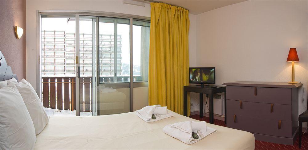 Madame Vacances - Hotel Courchevel Olympic Bagian luar foto