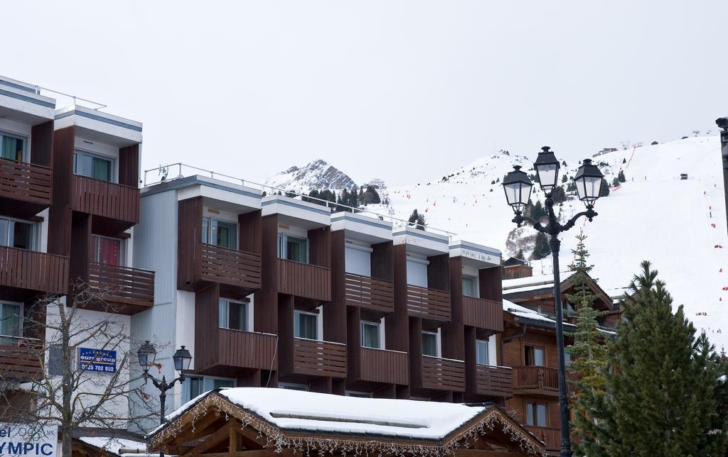 Madame Vacances - Hotel Courchevel Olympic Bagian luar foto