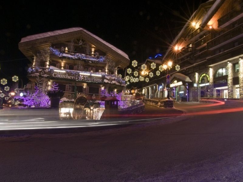 Madame Vacances - Hotel Courchevel Olympic Bagian luar foto