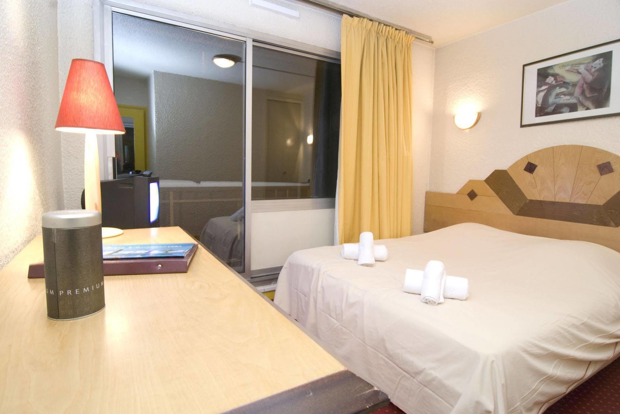 Madame Vacances - Hotel Courchevel Olympic Bagian luar foto