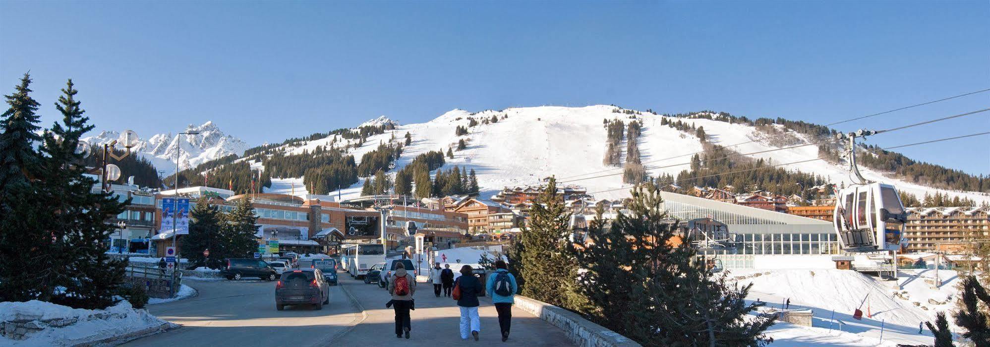 Madame Vacances - Hotel Courchevel Olympic Bagian luar foto