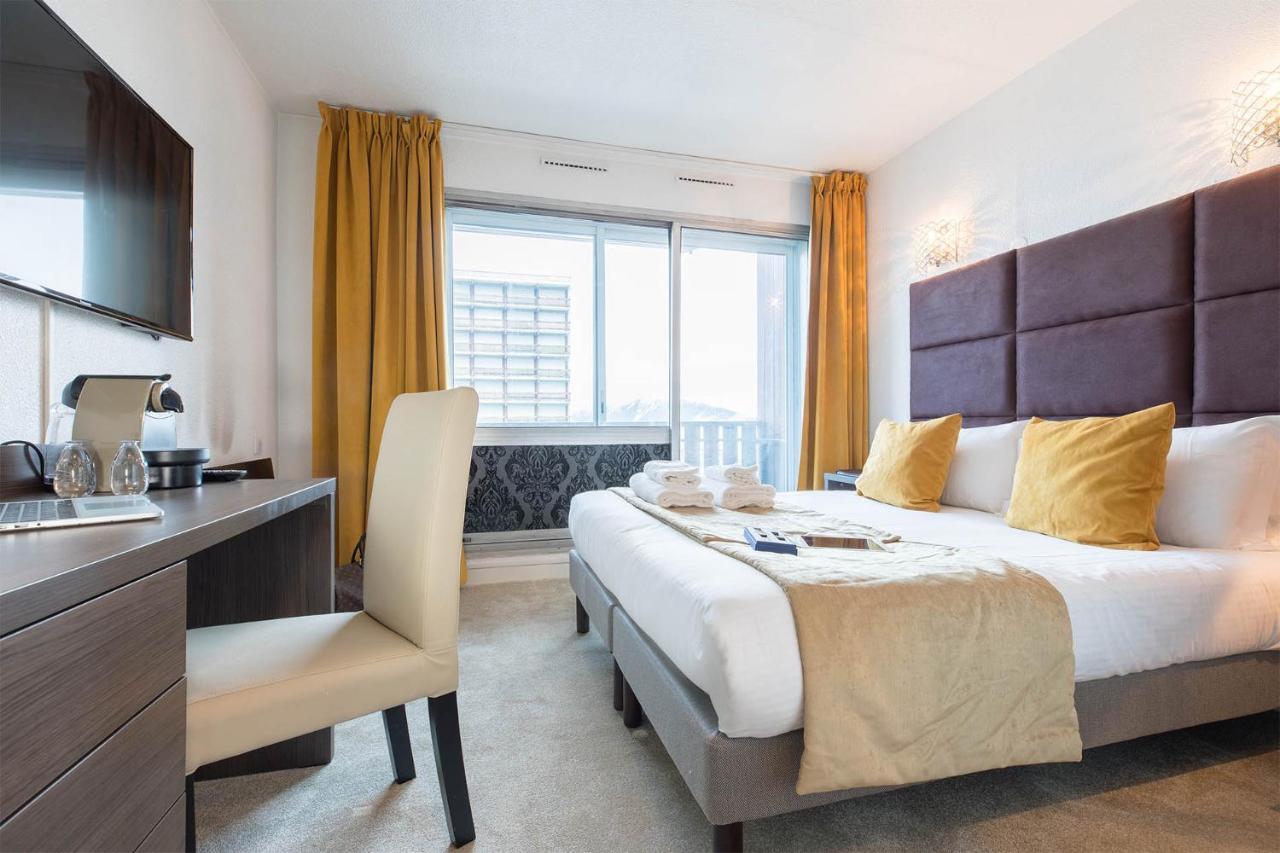 Madame Vacances - Hotel Courchevel Olympic Bagian luar foto