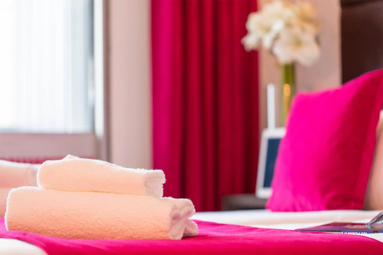 Madame Vacances - Hotel Courchevel Olympic Bagian luar foto